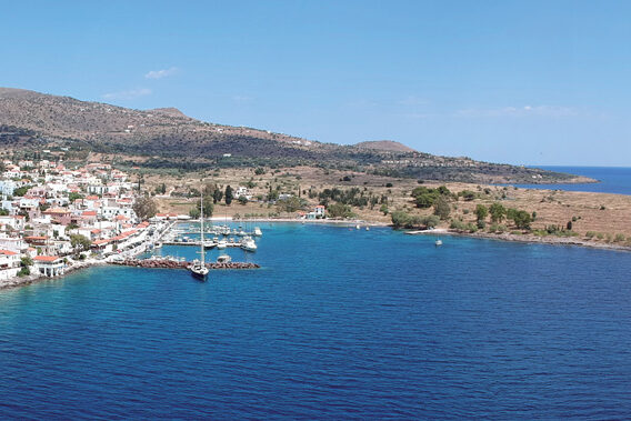 Perdika-web Pérdika harbour